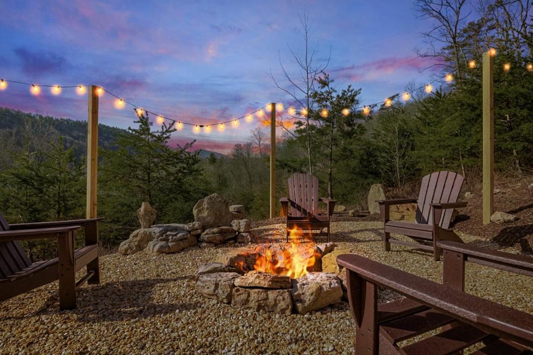 Modern Yurt W River Access, Hot Tub, Wifi & Grill Wardensville Εξωτερικό φωτογραφία