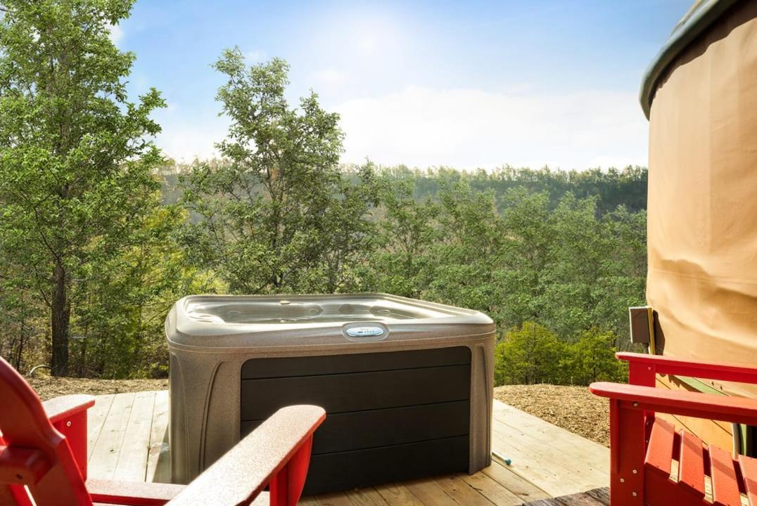 Modern Yurt W River Access, Hot Tub, Wifi & Grill Wardensville Εξωτερικό φωτογραφία