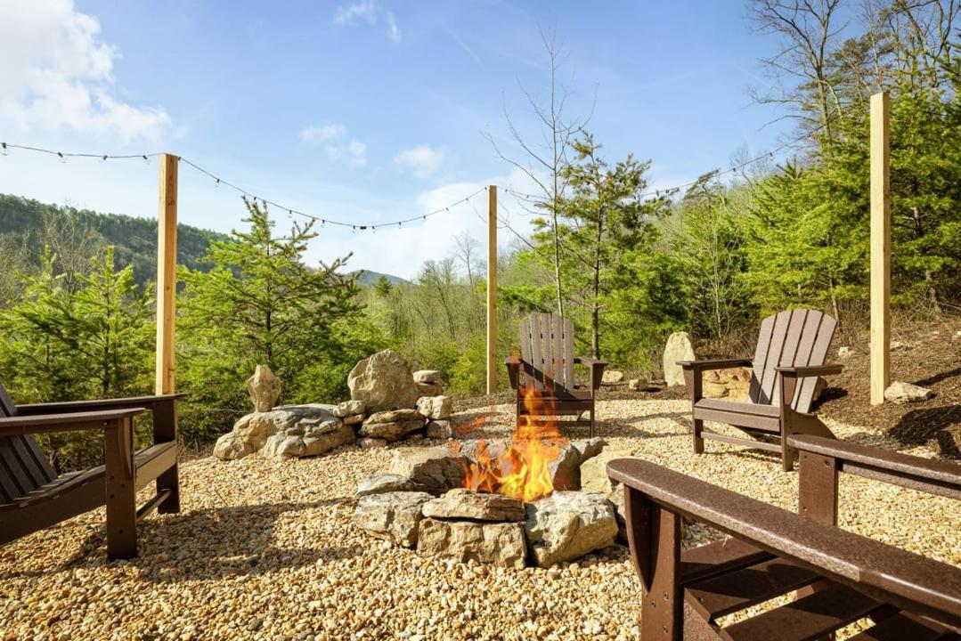 Modern Yurt W River Access, Hot Tub, Wifi & Grill Wardensville Εξωτερικό φωτογραφία