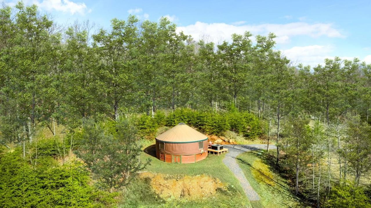 Modern Yurt W River Access, Hot Tub, Wifi & Grill Wardensville Εξωτερικό φωτογραφία
