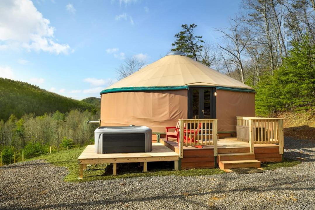 Modern Yurt W River Access, Hot Tub, Wifi & Grill Wardensville Εξωτερικό φωτογραφία