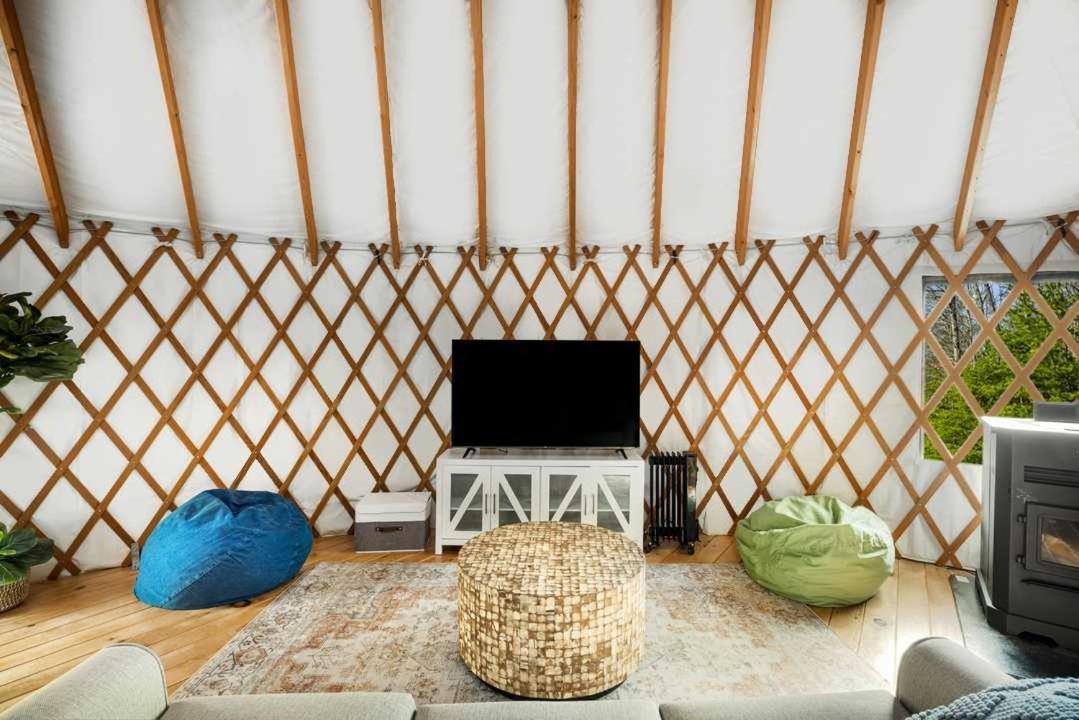 Modern Yurt W River Access, Hot Tub, Wifi & Grill Wardensville Εξωτερικό φωτογραφία