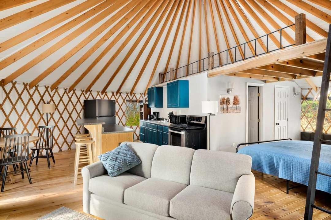 Modern Yurt W River Access, Hot Tub, Wifi & Grill Wardensville Εξωτερικό φωτογραφία