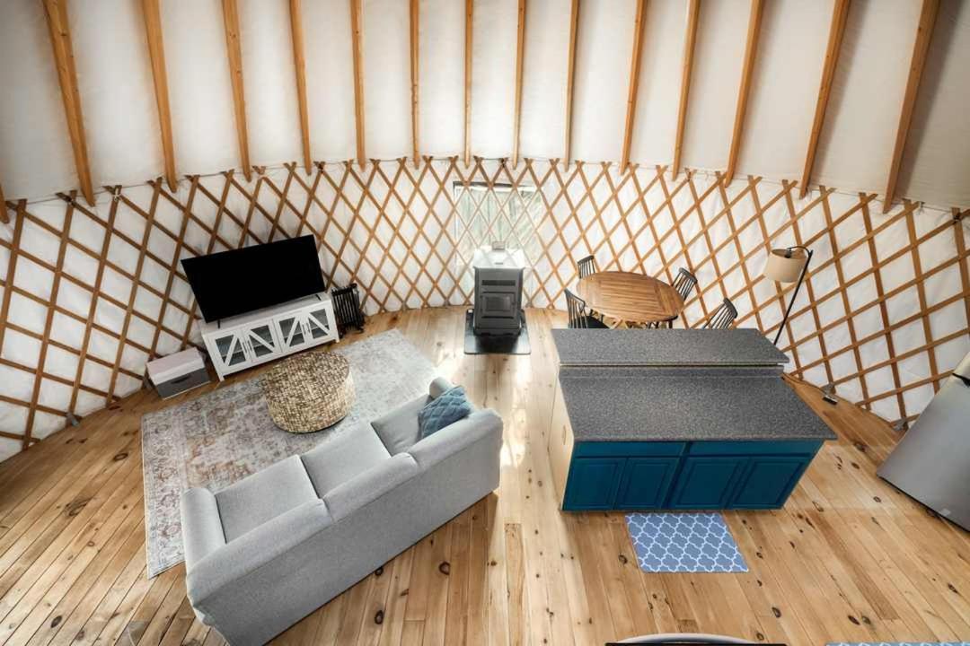 Modern Yurt W River Access, Hot Tub, Wifi & Grill Wardensville Εξωτερικό φωτογραφία